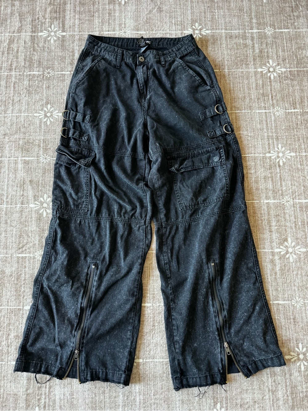 Y2K Hot Topic Cargo Pants